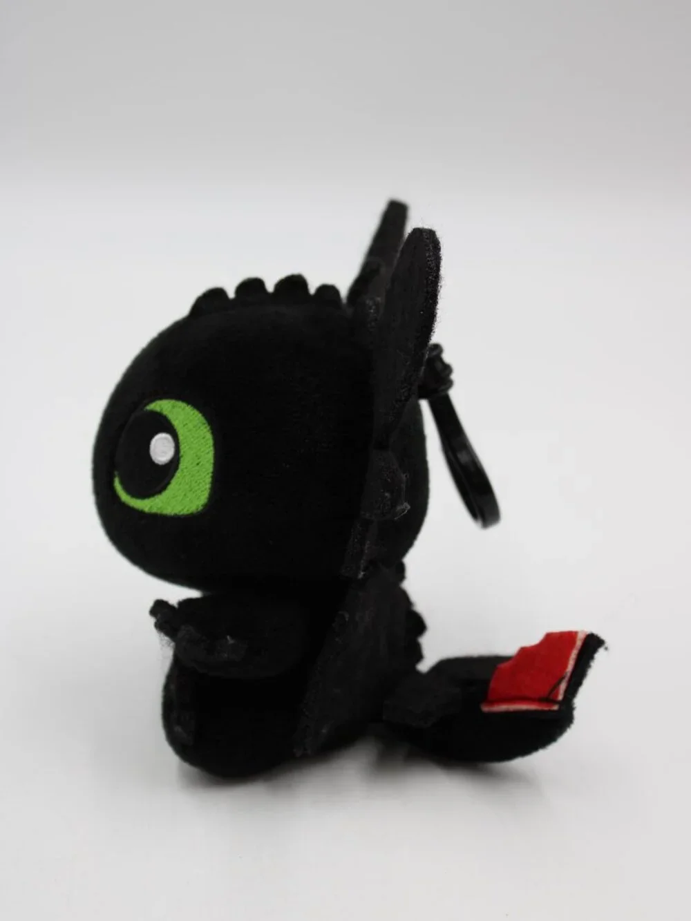 Epic Universe Isle of Berk How to Train Your Dragon Toothless Keychain 5
